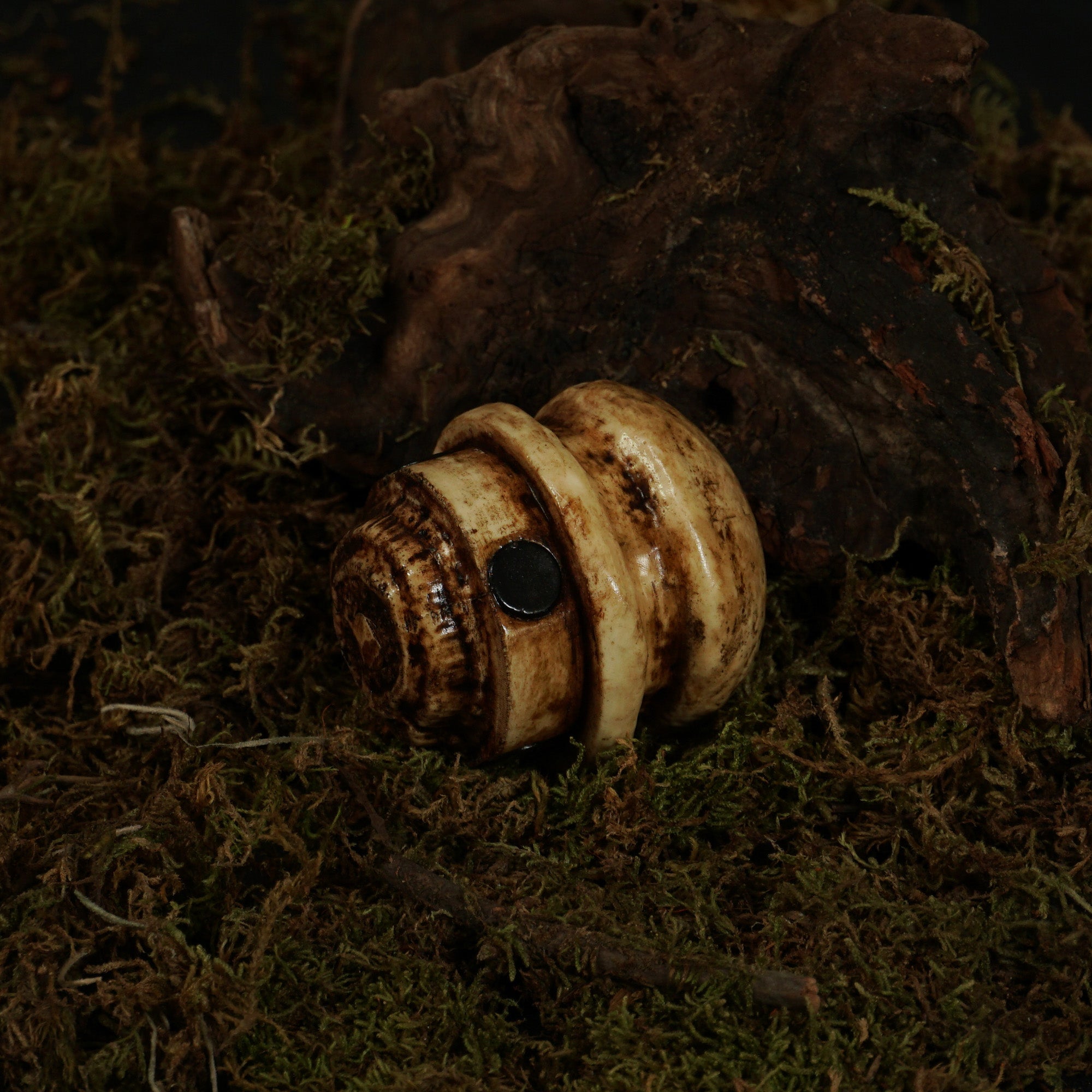Kethorok Spinal Relic Playmat Vault - Woodland Rot